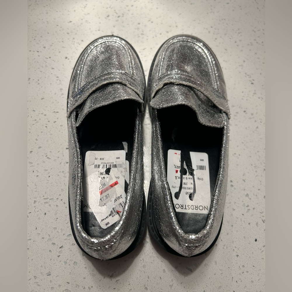 Nordstrom Silver Kids 2 Loafer - Picture 2 of 8